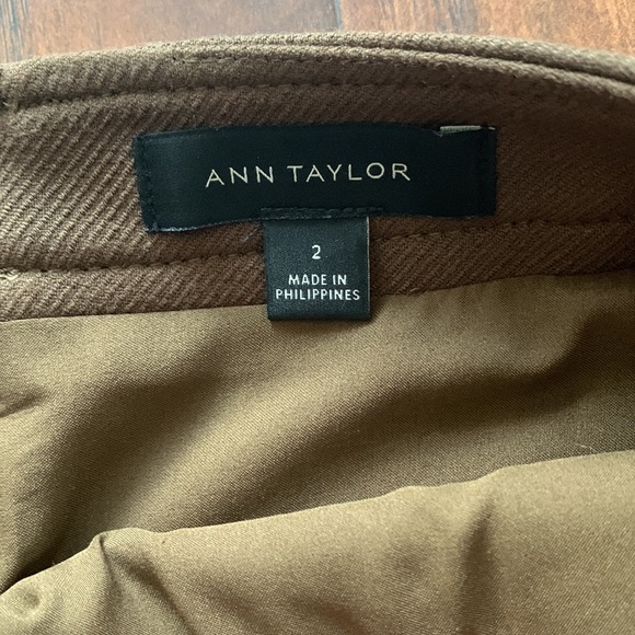 Ann Taylor Buttoned Skirt - Picture 2 of 2